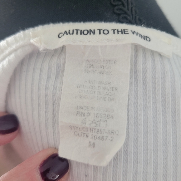 Caution To The Wind White Ribbed Crop Top - Picture 4 of 4